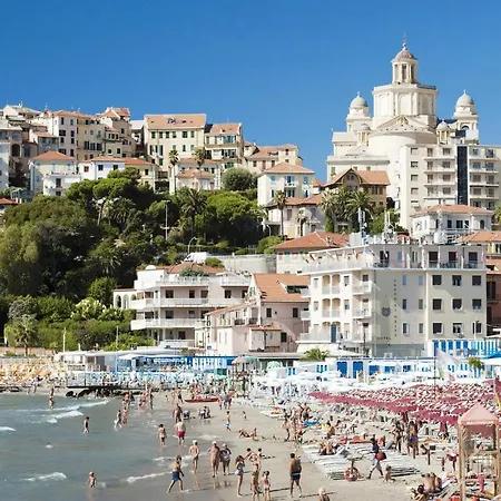 Amazing Apartment In Costarainera With Wifi And 1 Bedrooms Apartment *